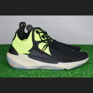 Nike Joyride flyknit running shoe setter